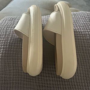 Reef Bondi Slide Size 7 Vintage Oasis